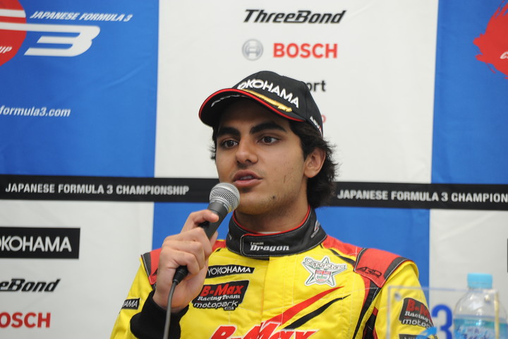 決勝記者会見: 3位のエナム・アーメド（B-Max Racing with motopark）