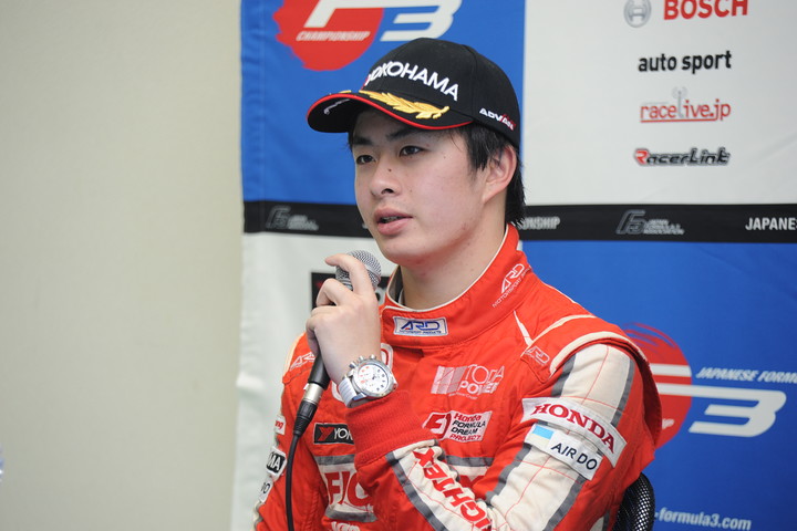 決勝記者会見 2位の大湯都史樹 Toda Racing 19年japanese F3第5戦 オートポリス Photo Gallery モータースポーツフォーラム