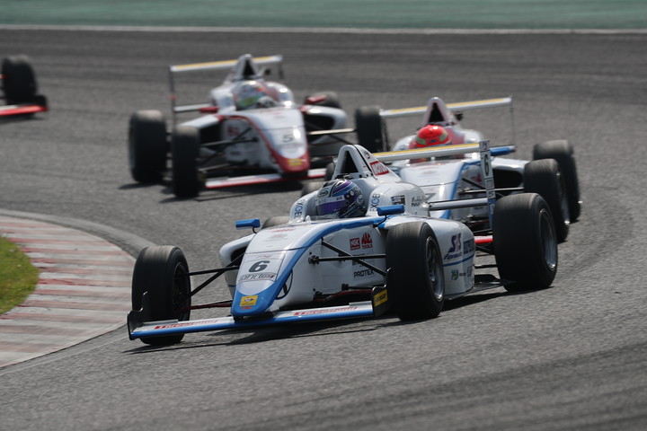 HFDPトリオのトップ争い