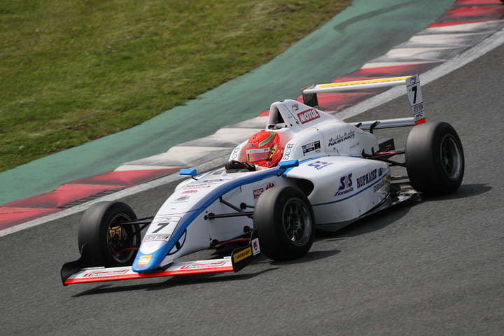 優勝は佐藤蓮（SRS/コチラレーシング）