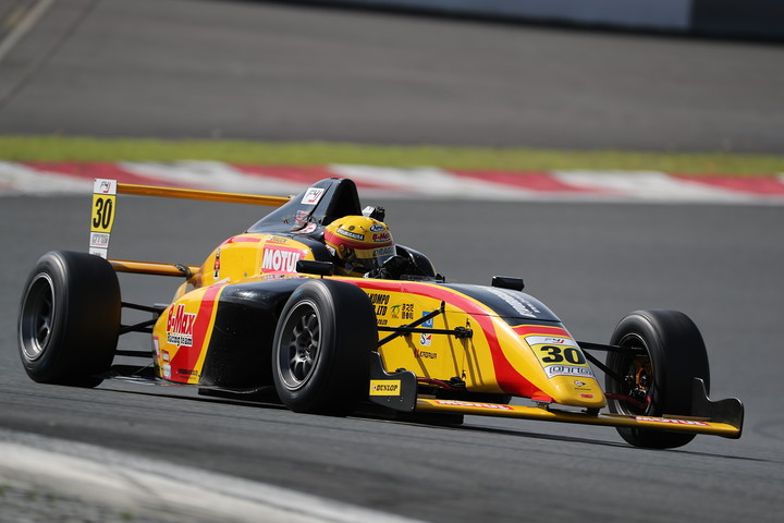 第3戦、第4戦ともインディペンデントカップポールポジションのDRAGON（TEAM DRAGON F4）