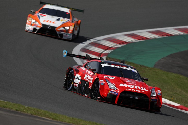 公式練習: ロニー・クインタレッリ（MOTUL AUTECH GT-R）