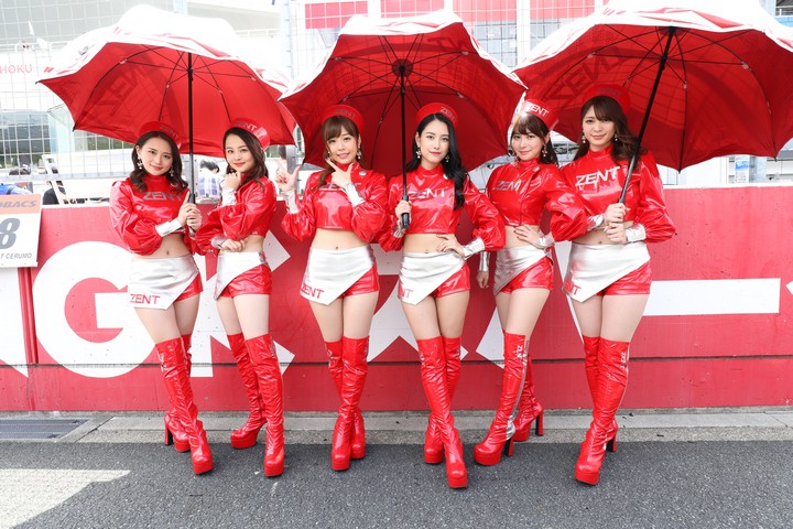 ピットウォーク: レースクイーン