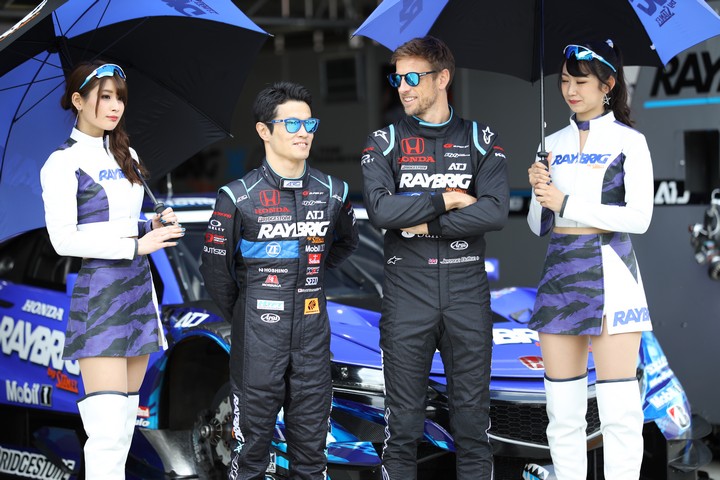 選手紹介: 山本尚貴とジェンソン・バトン（TEAM KUNIMITSU）