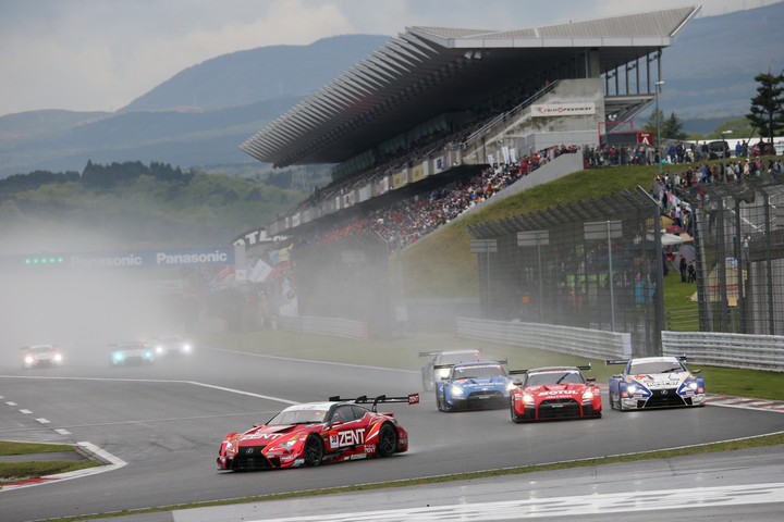 決勝レース: 再スタートが切られた