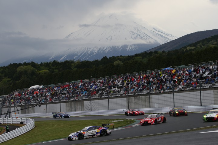決勝レース: 富士山が顔を出した