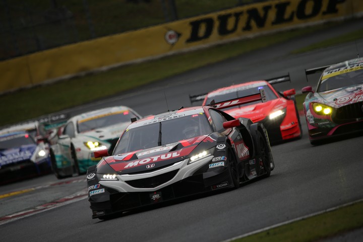 決勝レース: 武藤英紀（MOTUL MUGEN NSX-GT）
