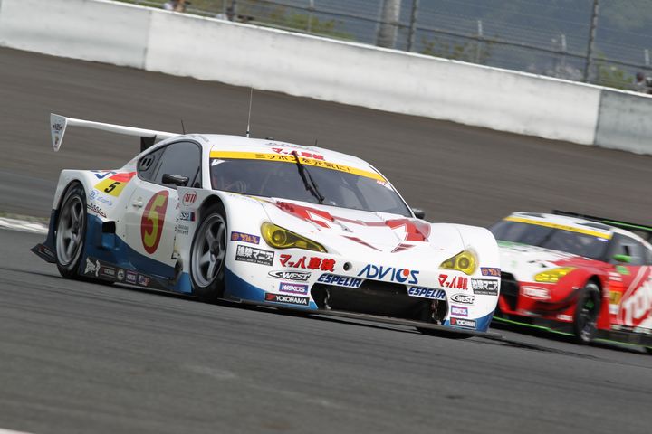 GT300クラス予選3位は坂口夏月／平木湧也／玉中哲二組（ADVICSマッハ車検MC86マッハ号）