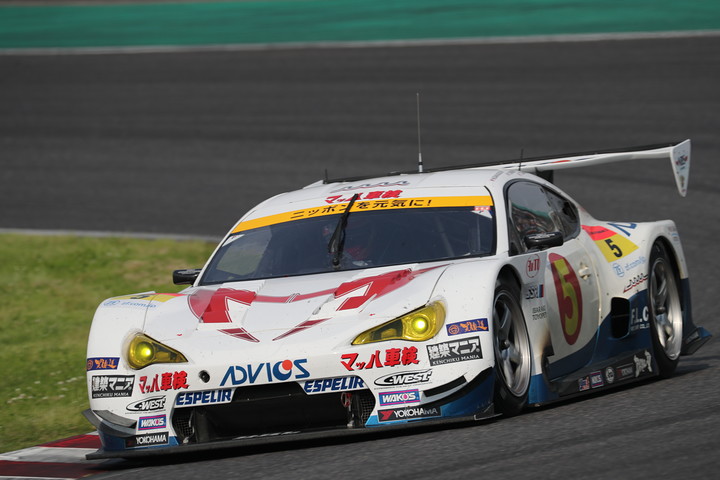 GT300クラス決勝2位は坂口夏月／平木湧也組（ADVICSマッハ車検MC86マッハ号）