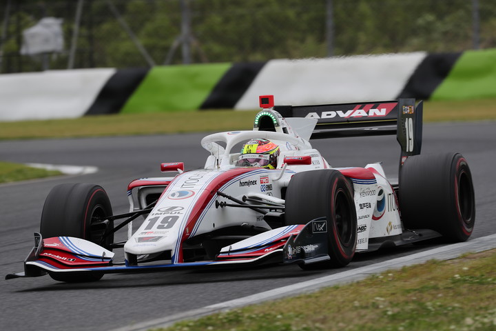 優勝は関口雄飛（ITOCHU ENEX TEAM IMPUL SF19）