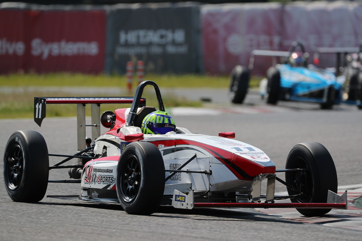 予選2位は岩佐歩夢（Rn-sports制動屋DプロKK-S）