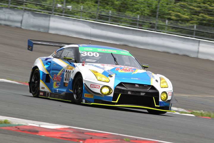 ST-XクラスポールポジションはTAIROKU RACING GT-R GT3