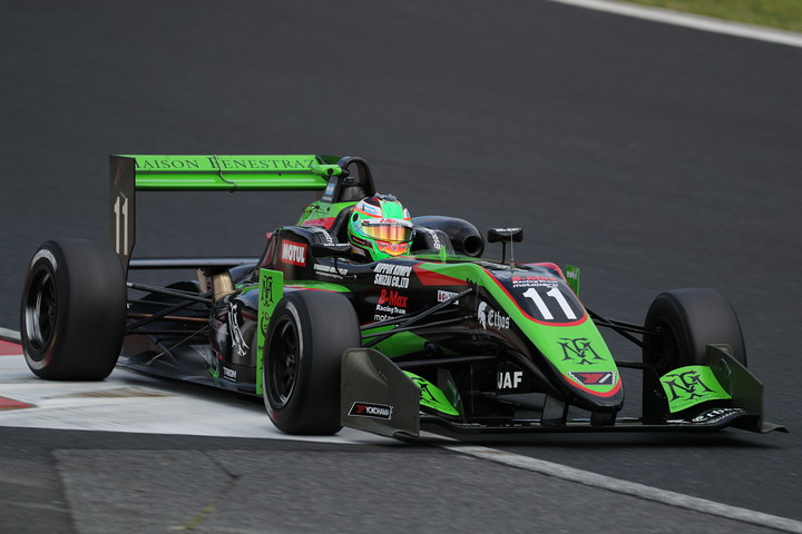 優勝はサッシャ・フェネストラス（B-Max Racing with motopark F3）
