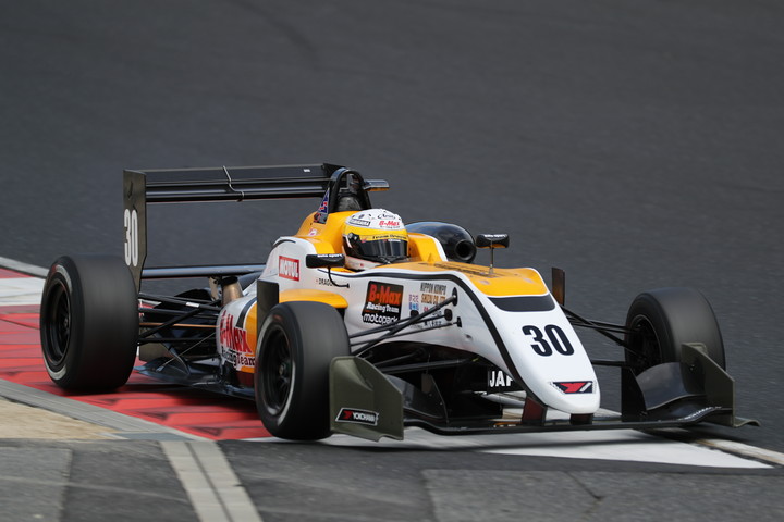 マスタークラス優勝はDRAGON（TEAM DRAGON F3）