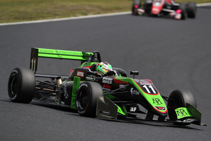 決勝2位はサッシャ・フェネストラス（B-Max Racing with motopark F3）