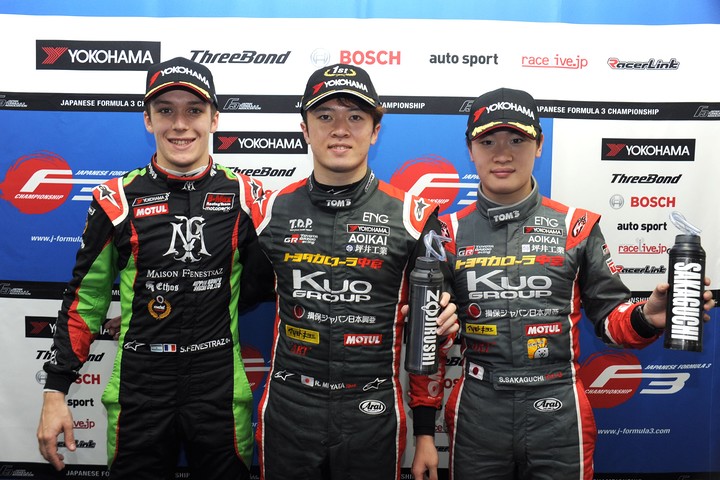 決勝フォトセッション: トップ3のドライバー