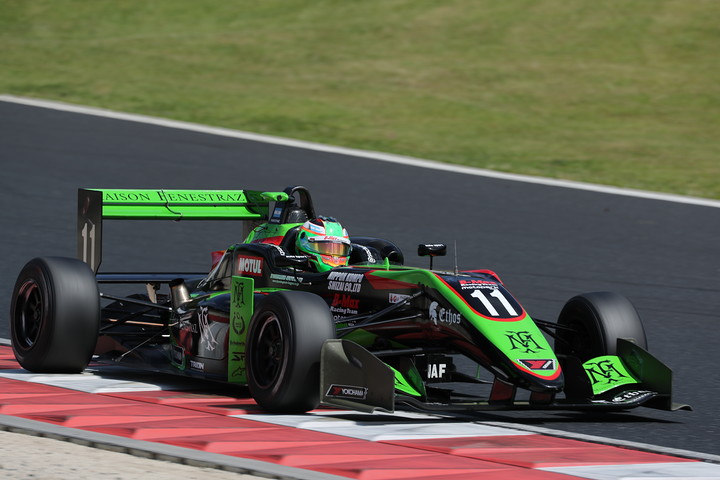 決勝2位はサッシャ・フェネストラス（B-Max Racing with motopark F3）