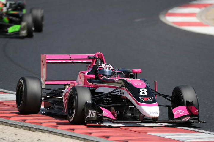 優勝は片山義章（YTB by Carlin）