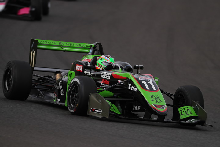 決勝3位はサッシャ・フェネストラス（B-Max Racing with motopark F3）