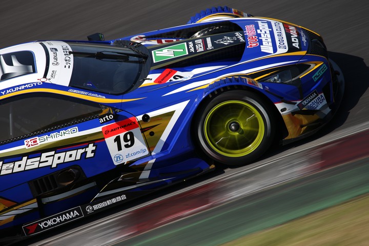 公式練習: 国本雄資／坪井翔組（WedsSport ADVAN LC500）