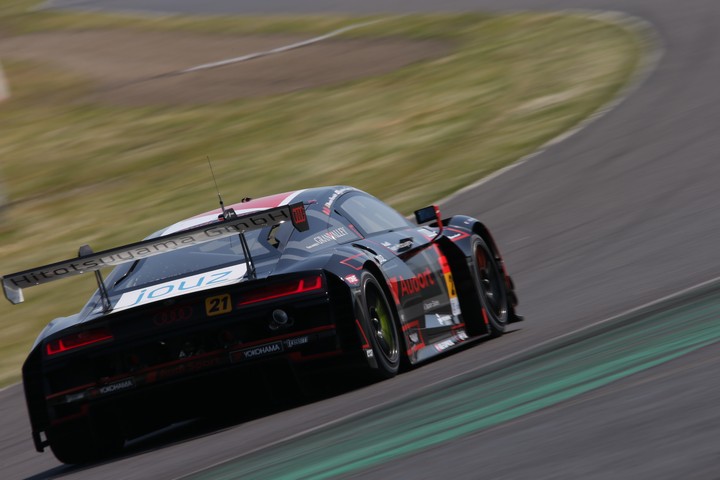 公式練習: リチャード・ライアン／富田竜一郎組（Hitotsuyama Audi R8 LMS）