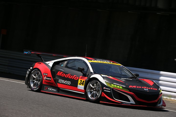 公式練習: 道上龍／大津弘樹組（Modulo KENWOOD NSX GT3）