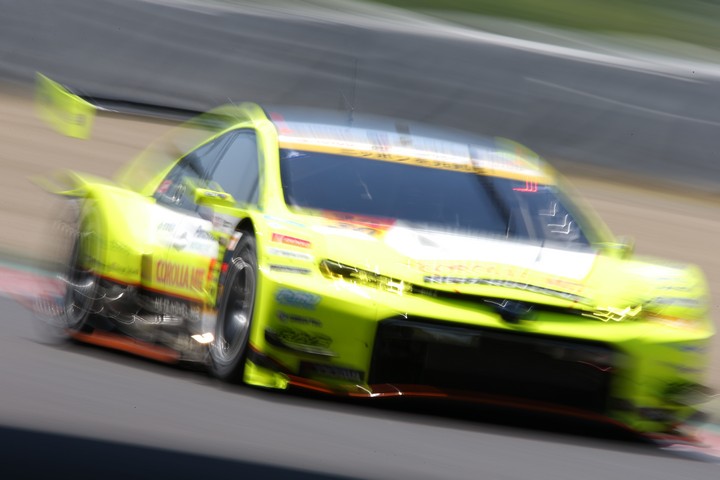 公式練習: 永井宏明／織戸学組（TOYOTA GR SPORT PRIUS PHV apr GT）