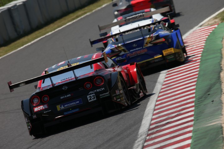 サーキットサファリ: 松田次生／ロニー・クインタレッリ組（MOTUL AUTECH GT-R）