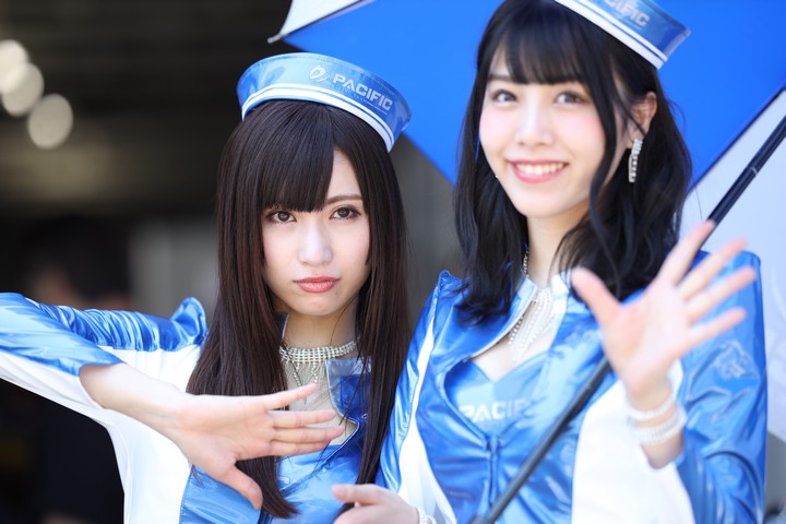 ピットウォーク: レースクイーン