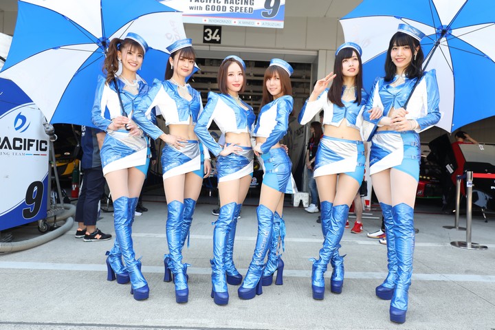 ピットウォーク: レースクイーン