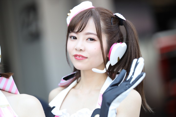 ピットウォーク: レースクイーン