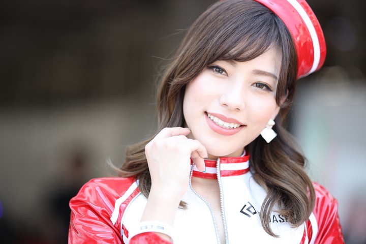 ピットウォーク: レースクイーン