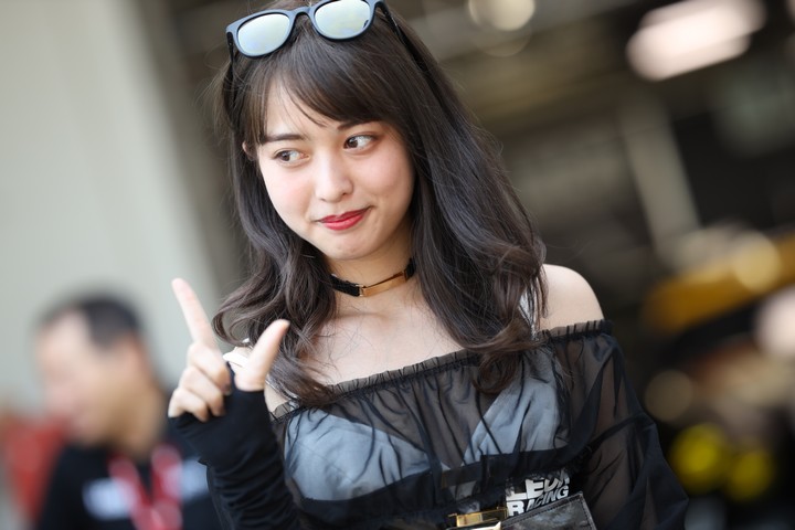 ピットウォーク: レースクイーン