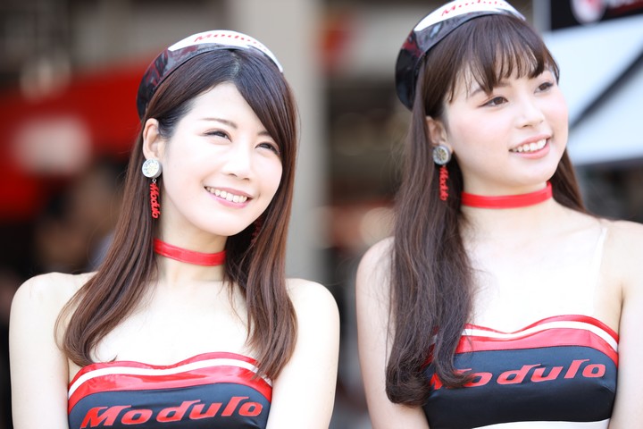 ピットウォーク: レースクイーン