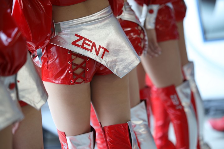 ピットウォーク: レースクイーン