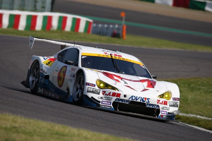 公式予選: 坂口夏月（ADVICSマッハ車検MC86マッハ号）