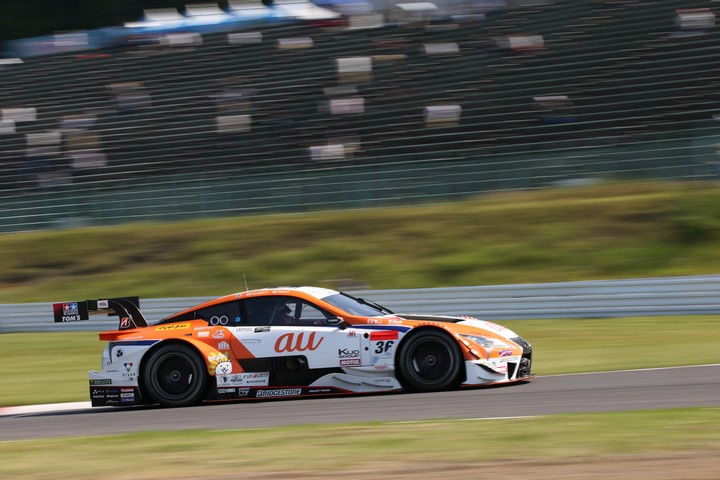 公式予選: 中嶋一貴（au TOM'S LC500）