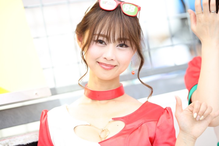 ピットウォーク: レースクイーン