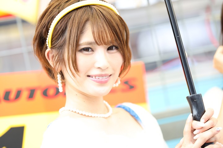 ピットウォーク: レースクイーン