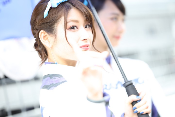 ピットウォーク: レースクイーン