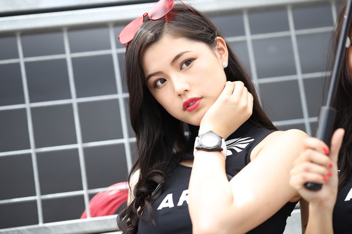 ピットウォーク: レースクイーン