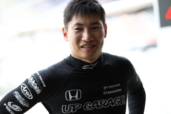 スタート進行: 小林崇志（TEAM UPGARAGE）