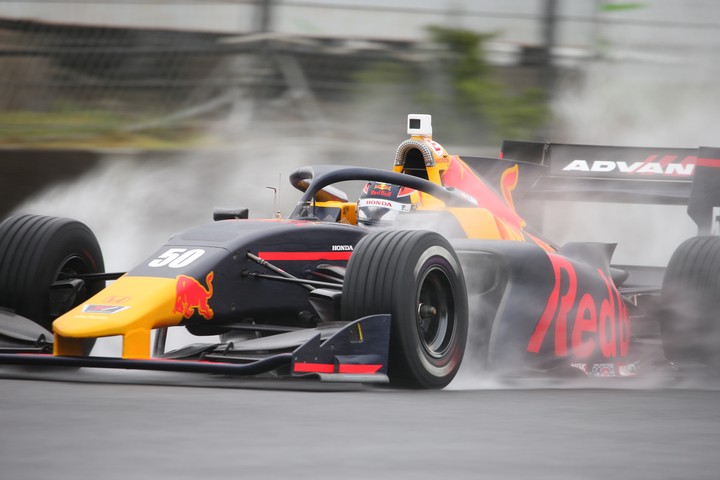 フリー走行: ルーカス・アウアー（Red Bull SF19）