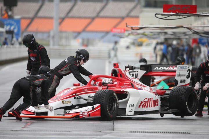 フリー走行: 山下健太（ORIENTALBIO KONDO SF19）