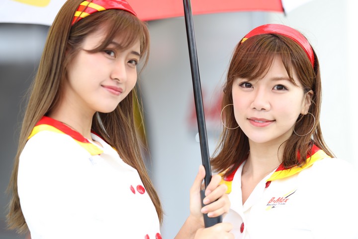 ピットウォーク: レースクイーン