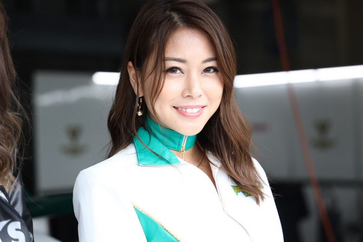 ピットウォーク: レースクイーン