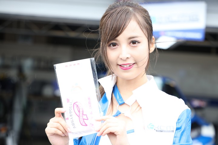 ピットウォーク: レースクイーン