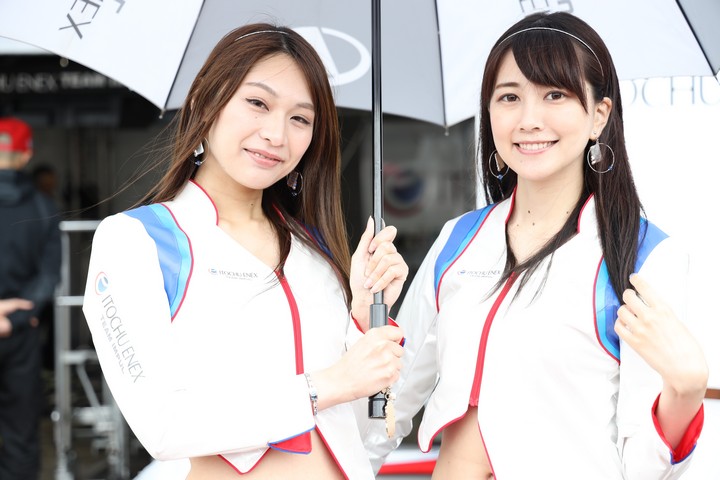 ピットウォーク: レースクイーン