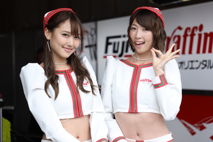 ピットウォーク: レースクイーン