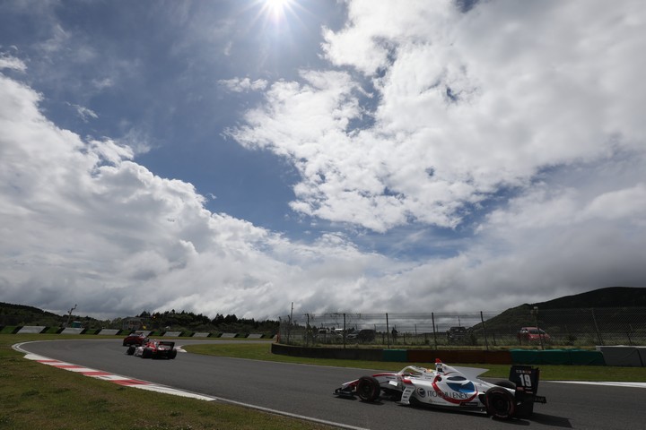 決勝レース: 関口雄飛（ITOCHU ENEX TEAM IMPUL SF19）